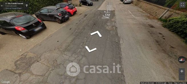 Garage/posto auto in residenziale in Via Francesco E Silvio Ferretti