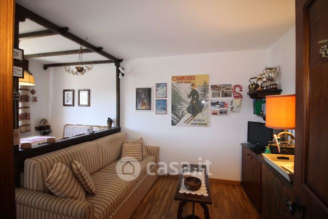 Appartamento in residenziale in Viale Genevris 4