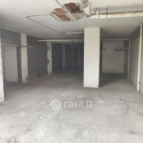 Box/posto auto in residenziale in Via Torrebianca