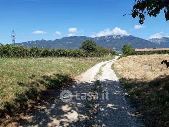 Terreno agricolo in commerciale in 