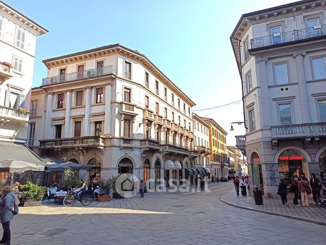 Ufficio in commerciale in Via Vittorio Emanuele 1