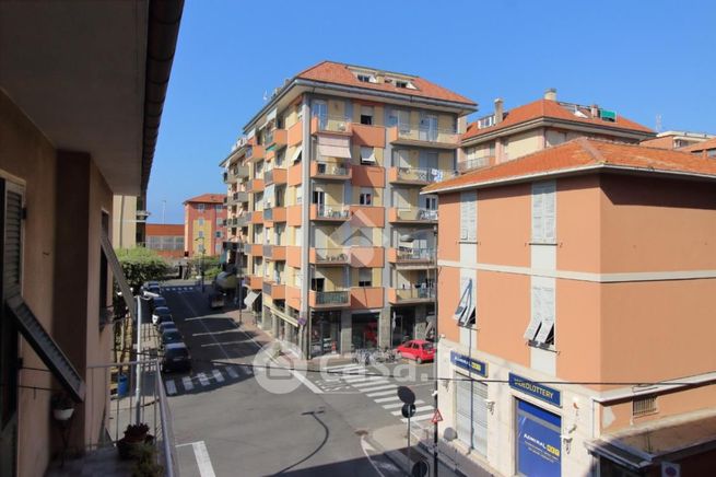 Appartamento in residenziale in Via Cesare Battisti 1