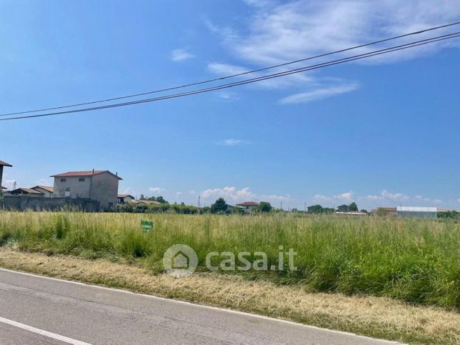 Terreno edificabile in residenziale in 