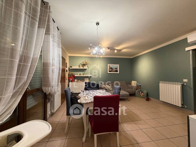 Appartamento in residenziale in Via Provinciale Lucchese 34