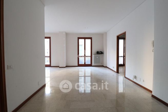 Appartamento in residenziale in Via Sant'Ambrogio 22