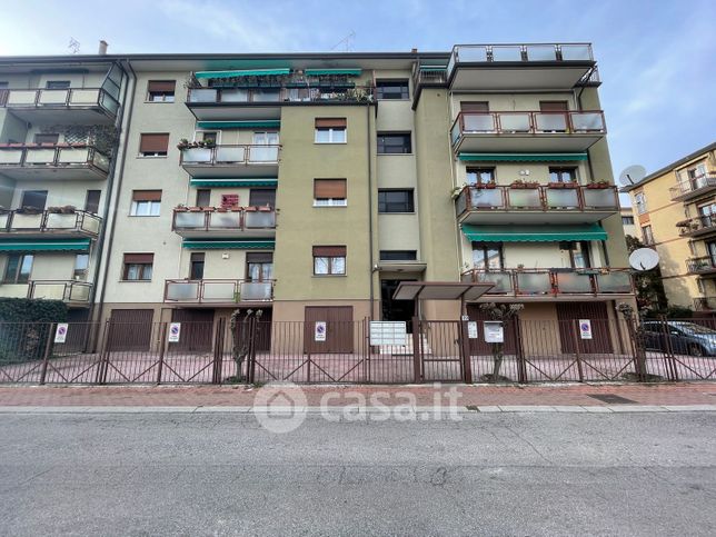 Appartamento in residenziale in Via Servi di Maria 39