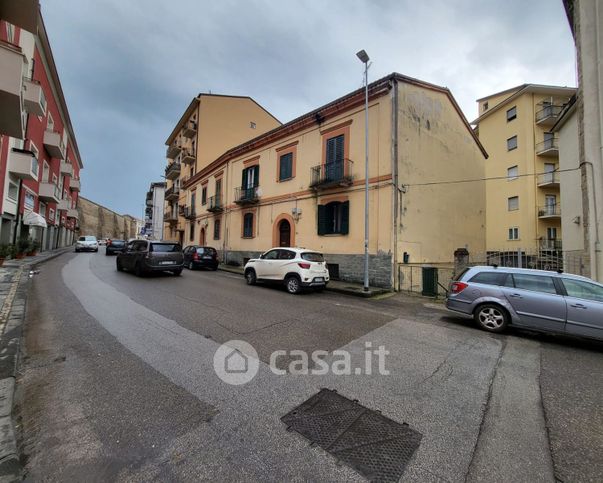 Appartamento in residenziale in Via Torre della Catena