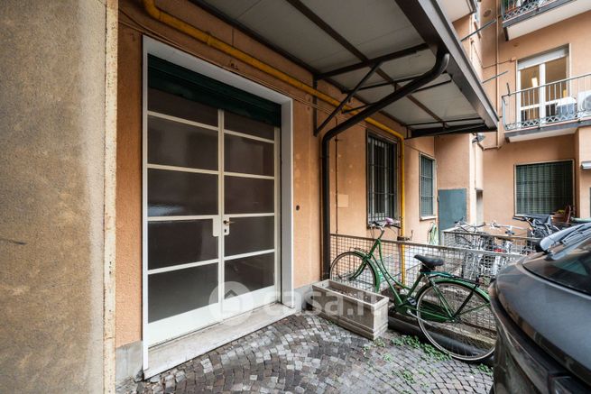 Ufficio in commerciale in Via Macedonio Melloni 10