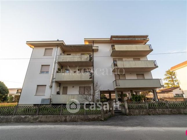 Appartamento in residenziale in Via Edoardo Bassini