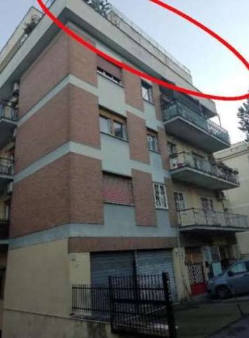 Appartamento in residenziale in Via Alessandro D'Ancona 36