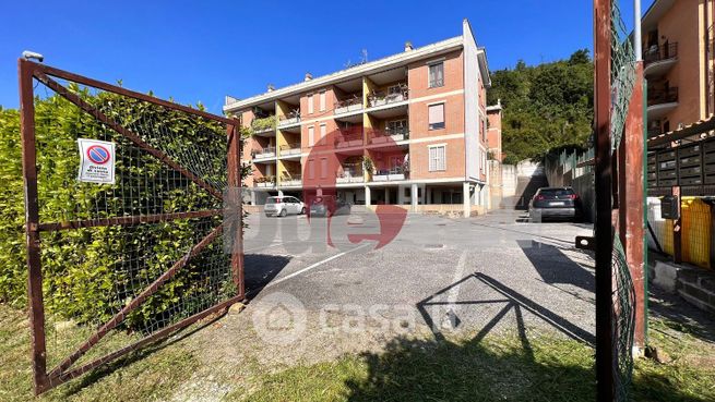 Appartamento in residenziale in Via Montefiore 43