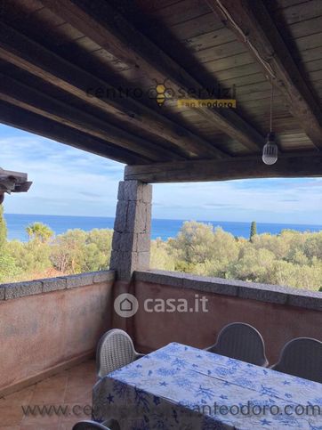 Casa bi/trifamiliare in residenziale in Via di La Silvaredda