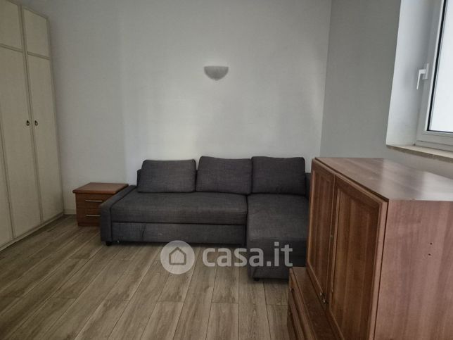 Appartamento in residenziale in Via Montefiorino 35