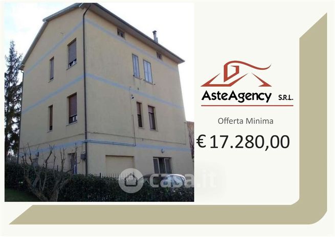 Appartamento in residenziale in Via G. Leopardi 25