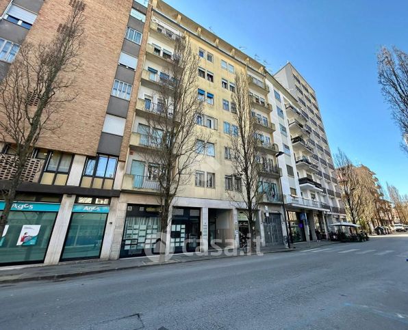 Appartamento in residenziale in Corso del Popolo 70