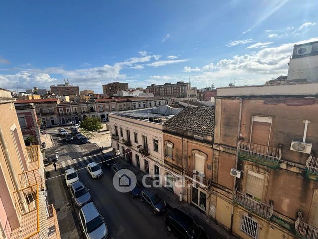 Appartamento in residenziale in Via Re Ierone II