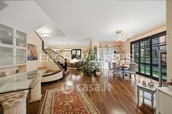 Villa in residenziale in Via Monte Ortigara 6