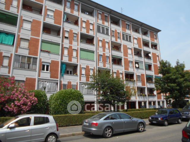 Appartamento in residenziale in Via Longarone 35