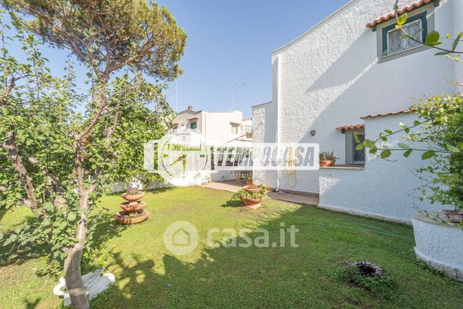 Casa bi/trifamiliare in residenziale in Via Perusia
