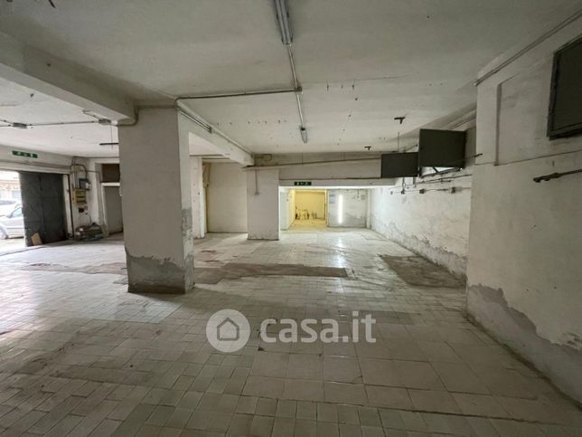 Box/posto auto in residenziale in Via Carlo Carrà 20