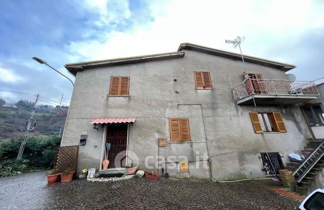 Appartamento in residenziale in Via Ville 30