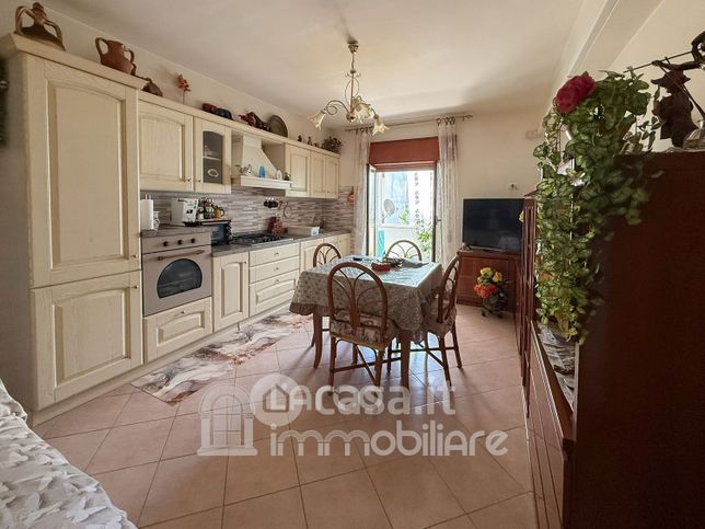 Appartamento in residenziale in Via Dante Alighieri 11