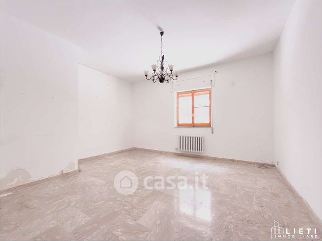 Appartamento in residenziale in Via Genova 53