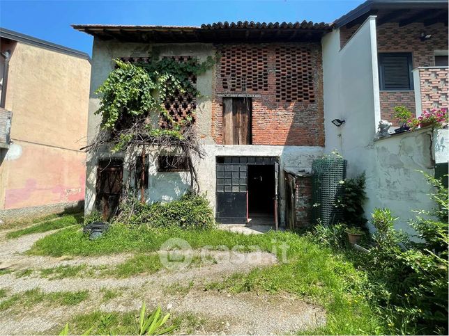 Rustico/casale in residenziale in Via Bolzano 5