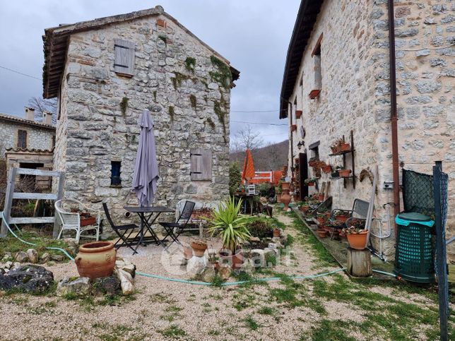 Rustico/casale in residenziale in Strada di Acqua Santo Stefano