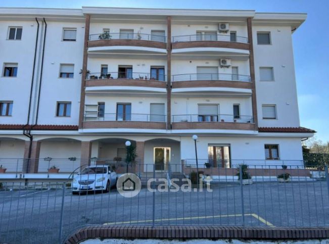 Appartamento in residenziale in Via Dubbi