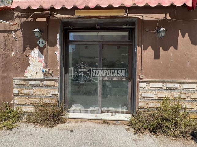 Capannone in commerciale in Via Ascanio