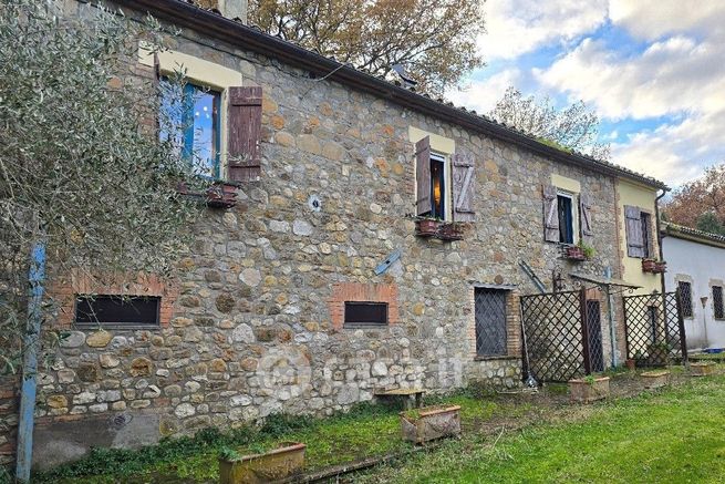 Rustico/casale in residenziale in Località Laghetto di Sugano 8