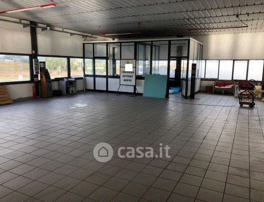 Capannone in commerciale in Via del Fonditore