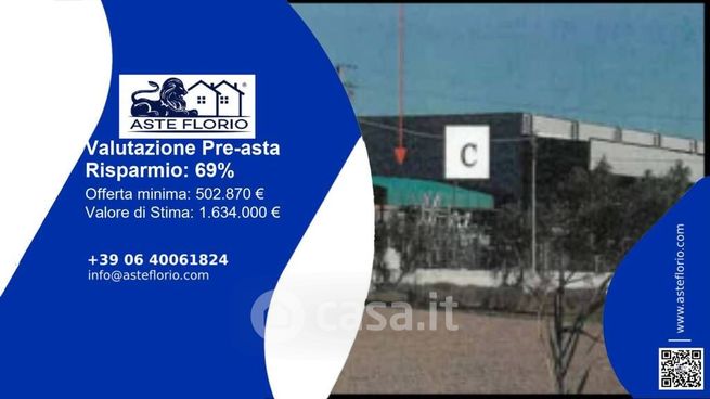 Capannone in commerciale in Strada Statale 16 Adriatica