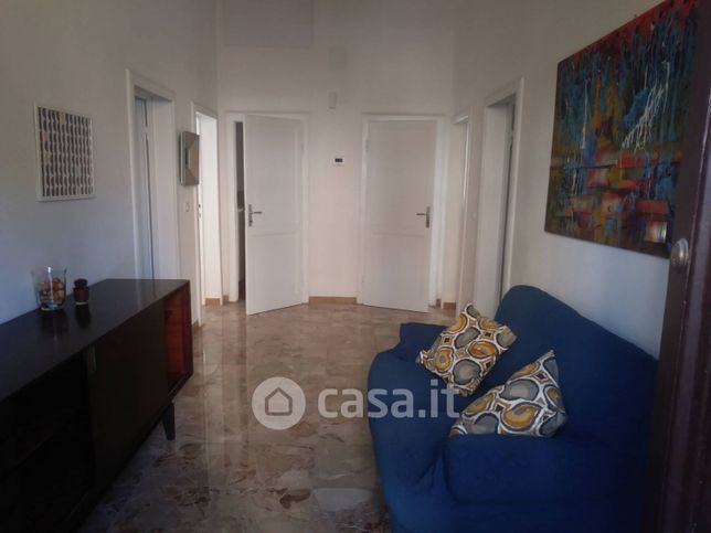 Casa indipendente in residenziale in Via Luigi Rizzo 3