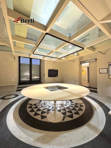 Ufficio in commerciale in Via di San Sebastiano 51R