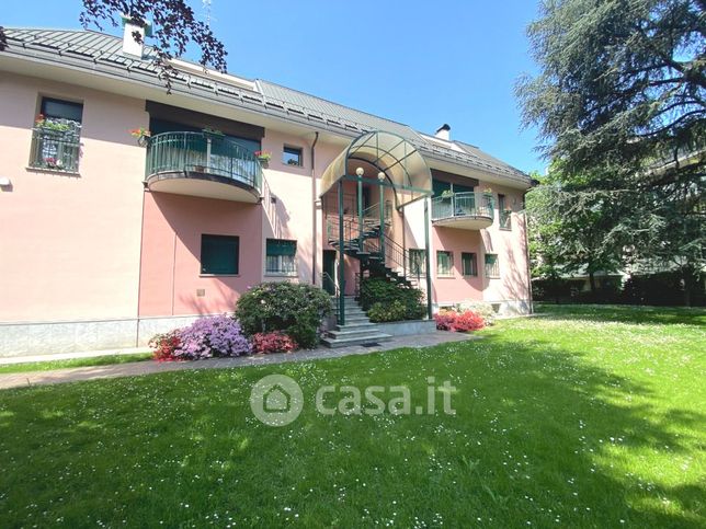 Appartamento in residenziale in Via Simone Stratico