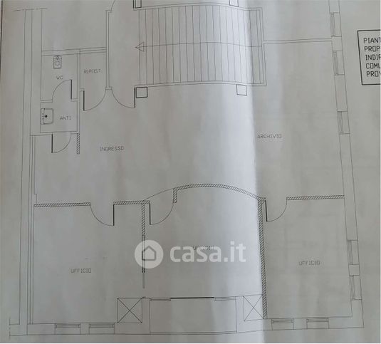 Ufficio in commerciale in 