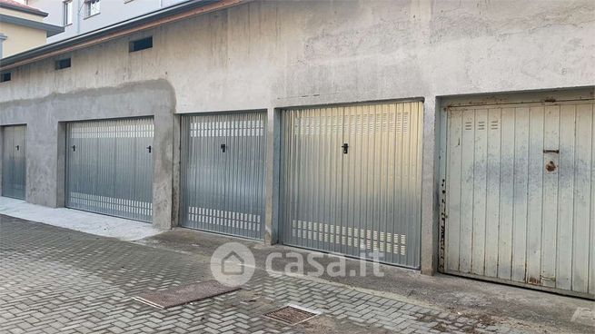 Garage/posto auto in residenziale in Via C. Cattaneo 1 D