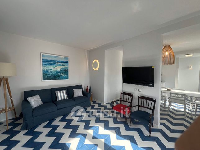 Appartamento in residenziale in Viale Ammiraglio Morin 30