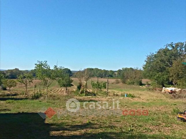 Terreno agricolo in commerciale in Via della Democrazia