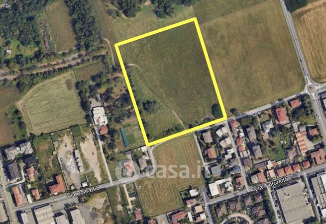 Terreno agricolo in commerciale in Via Boltraffio