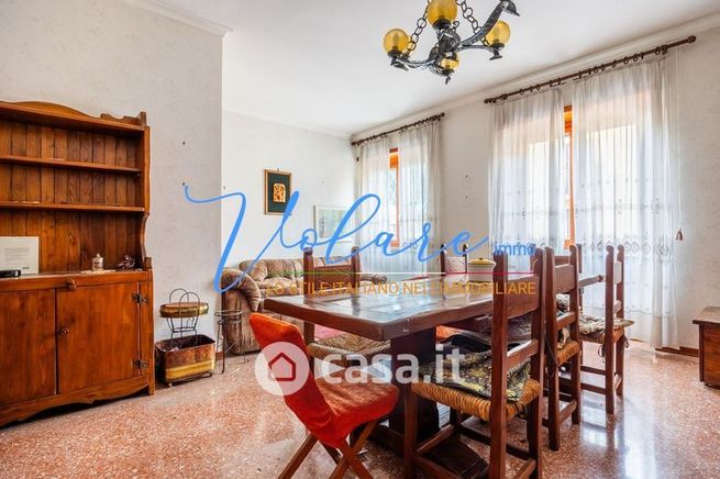 Appartamento in residenziale in Via Valeriano