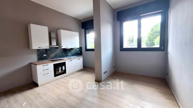 Appartamento in residenziale in Via della Cooperazione 11