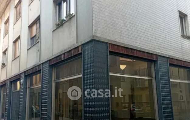 Capannone in commerciale in Via Giovanni Scarabelli
