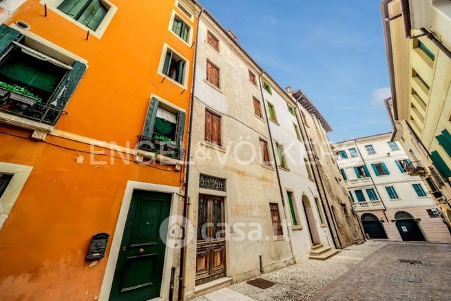 Appartamento in residenziale in Piazza Giovanni Battista Cima