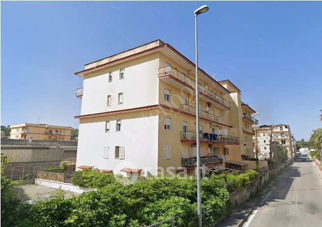 Ufficio in commerciale in 