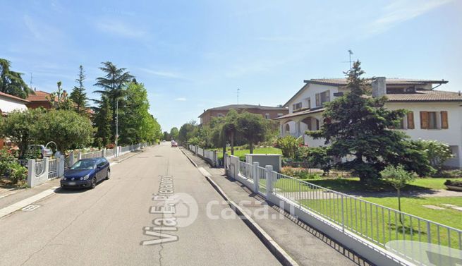 Appartamento in residenziale in Via E. Pierantoni