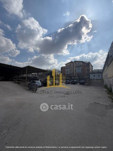 Capannone in commerciale in Via Pietro Nenni