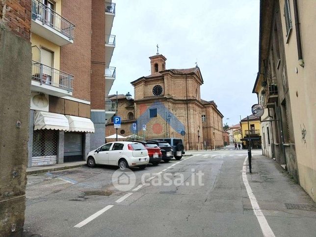 Box/posto auto in residenziale in Via Principe Amedeo